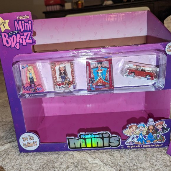 New! Lot of 11 MGA Mini Bratz Limited Edition Flashback Series 1 w/Display Box - Picture 3 of 6